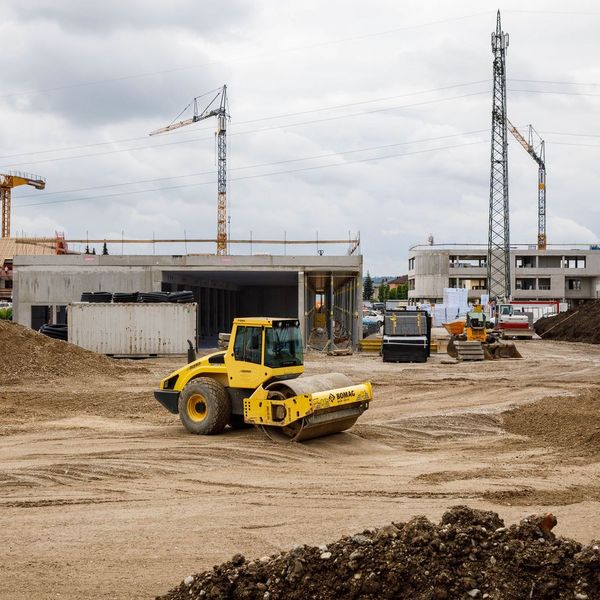 topping_out_ceremony_at_weidfeld_dionysius_neighborhood_center_weidfeld_construction_progress