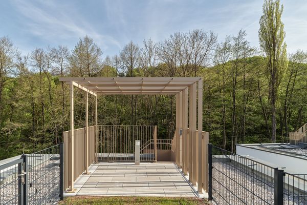 inside_wienerwald_view_kaltenleutgeben_completion
