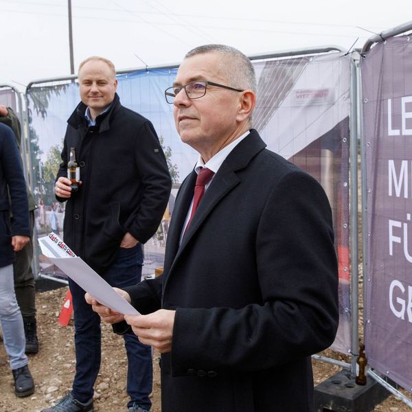 breaking_ground_in_traun_dionysius_neighborhood_center_weidfeld