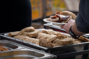 milestone_base_slap_grill_party_living_in_st_gotthard